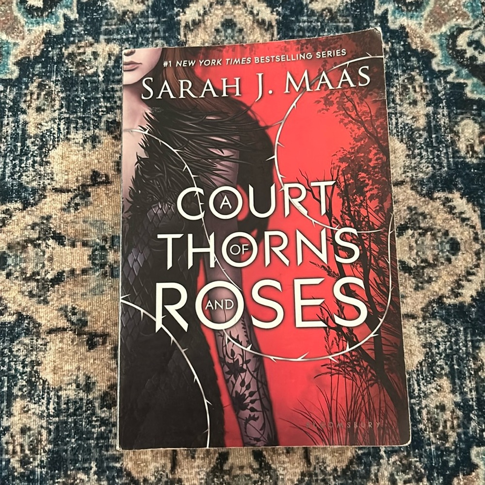 OOP FIRST EDITION ACOTAR PAPERBACK